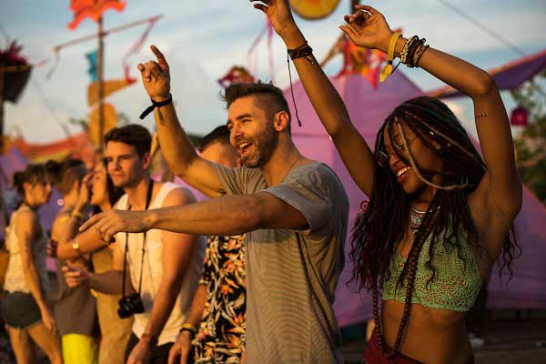 Solteros millonarios interesados ​​en el arte y la cultura: citas sofisticadas